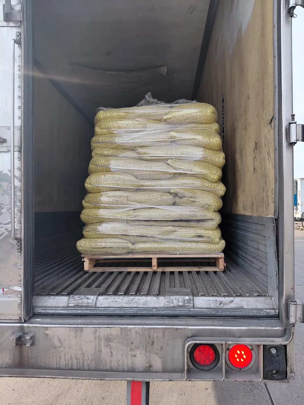 Pallet mixto de mayoreo armado y emplayado por SanAngel, ejemplo 9