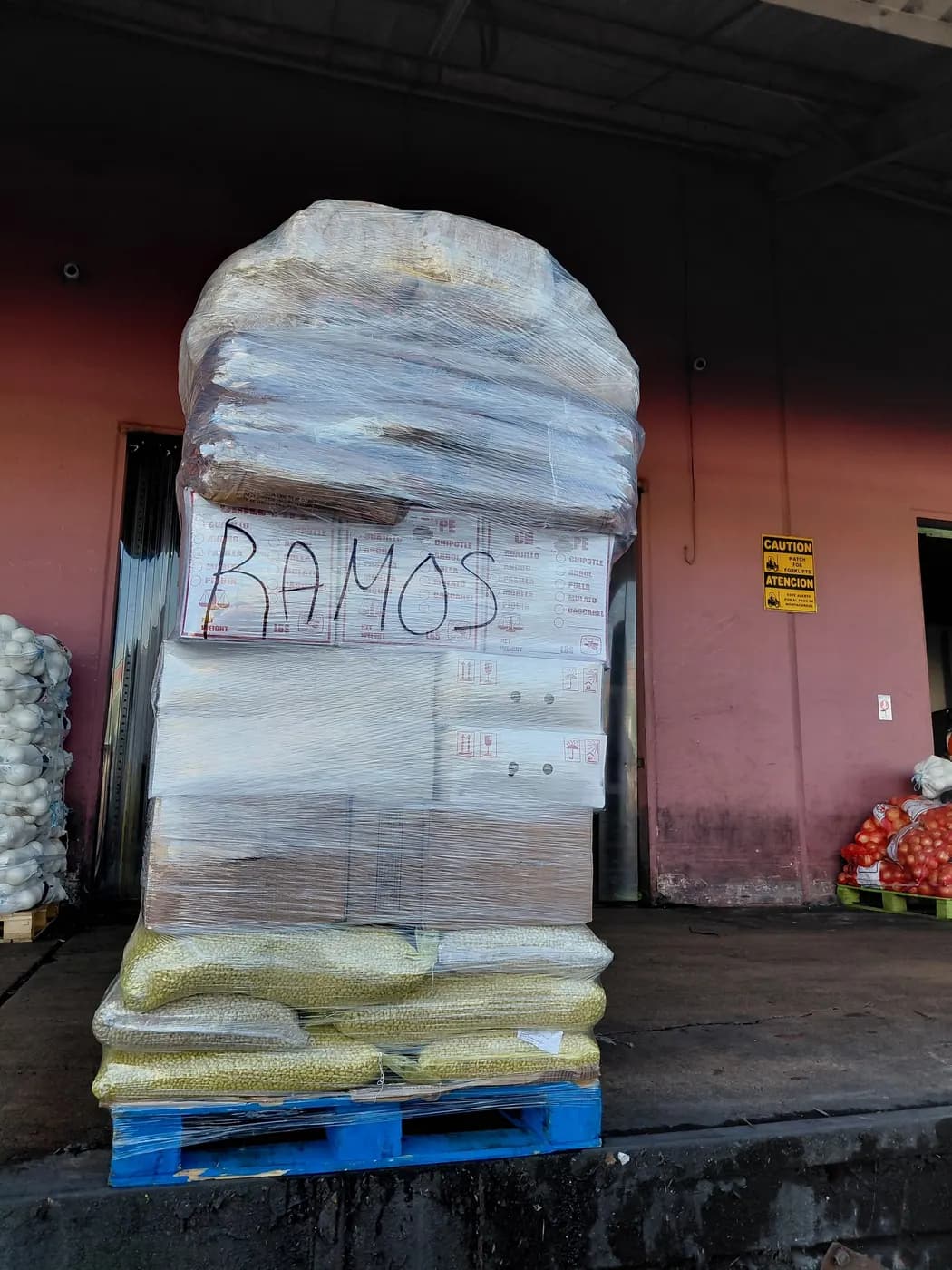 Pallet mixto de mayoreo armado y emplayado por SanAngel, ejemplo 37